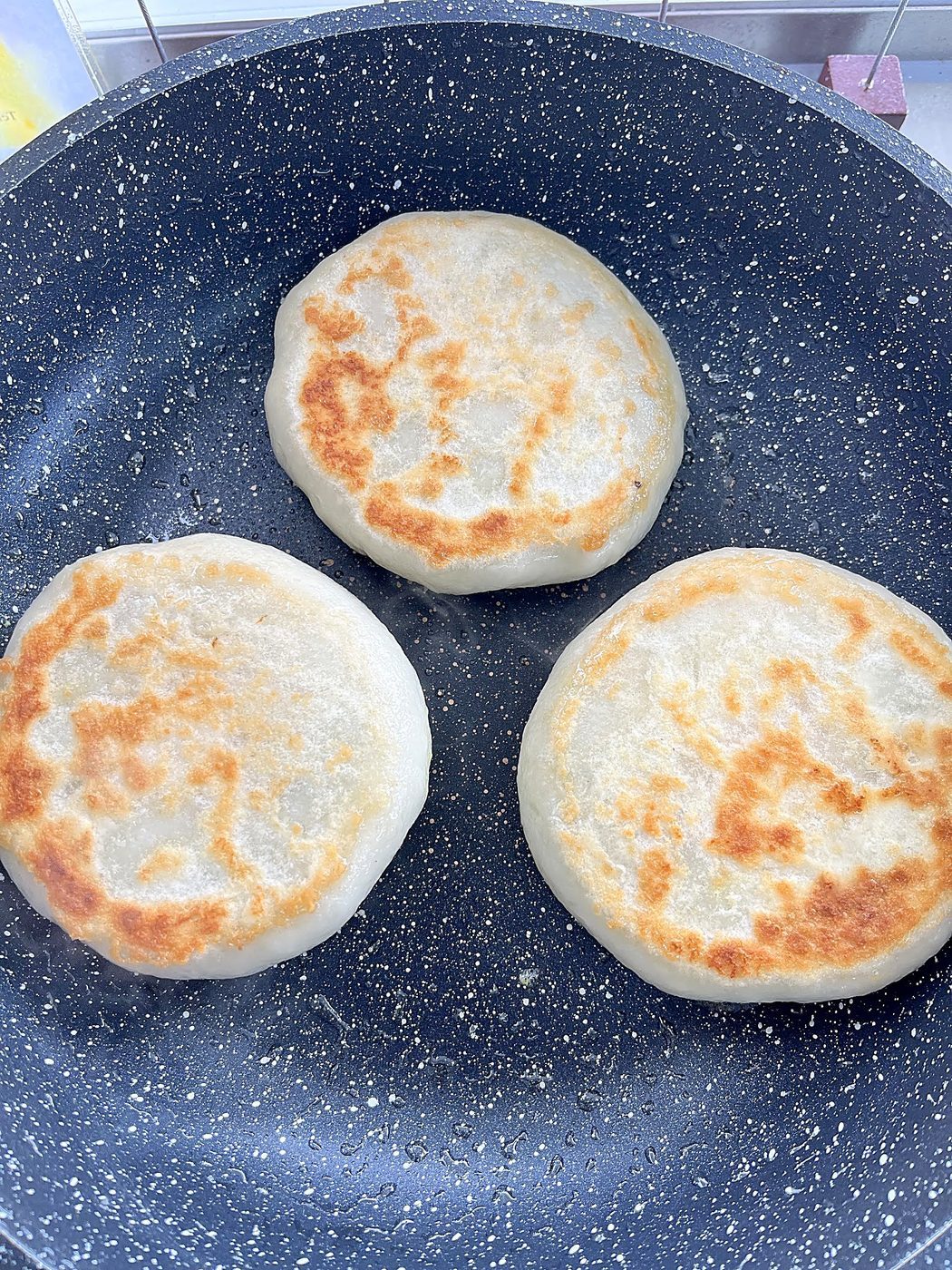 Pan-Fried Leek & Egg Pies